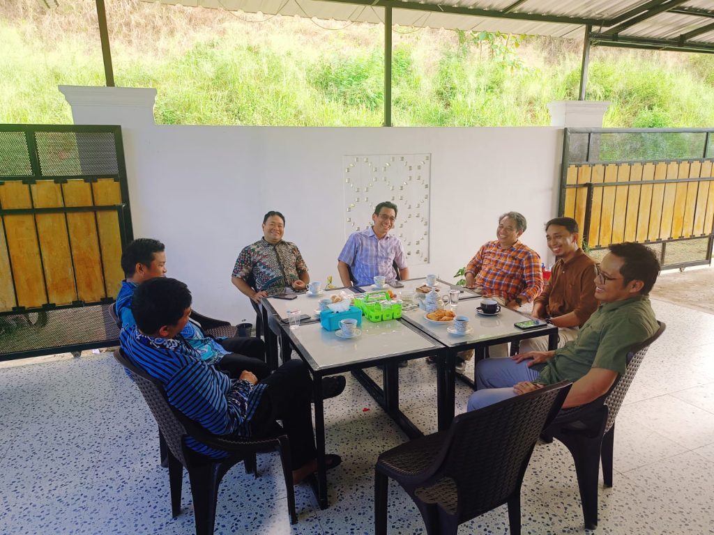 Silaturahmi Ilmiah di El Haq, Akademisi Yogyakarta Telusuri Jejak Dr. Nawawi Yahya 307082df e10a 4e04 8a67 2d60d2f77e9f